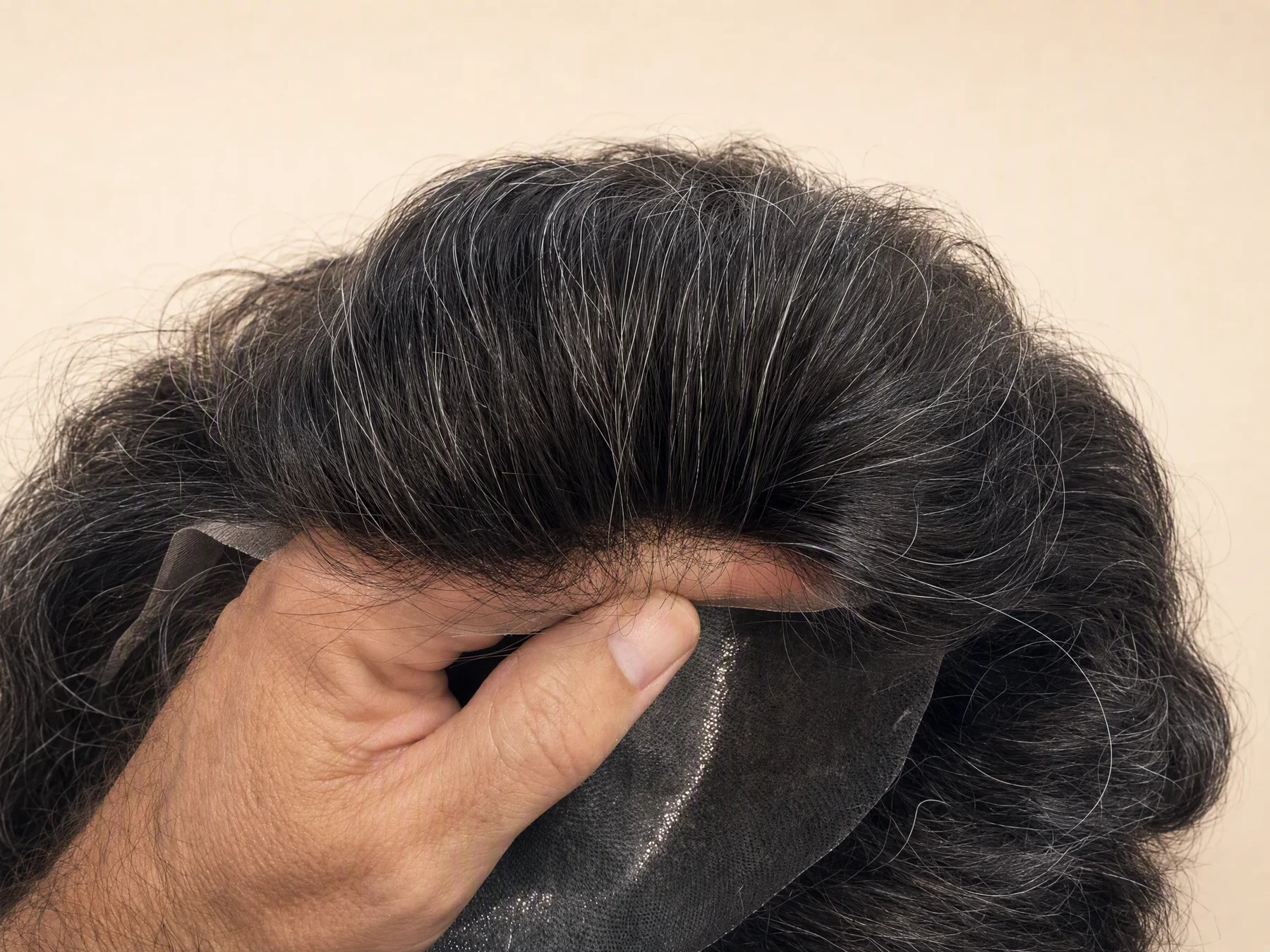 Vista editorial de la coronilla, las ondas y la distribución de canas.